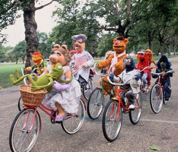 Muppets-Group-Bicycle-Ride-e1346927325409