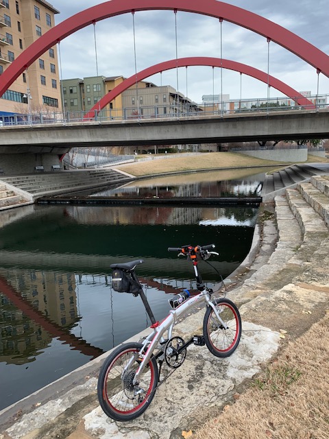 7E642F20-10A0-43AC-A124-0AAE5B4F22B7